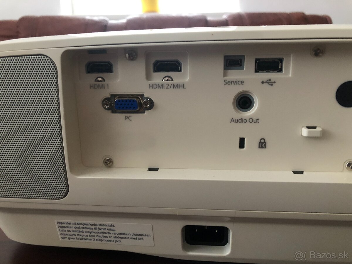 Ponukam na predaj Epson-EH-TW6700 - 6