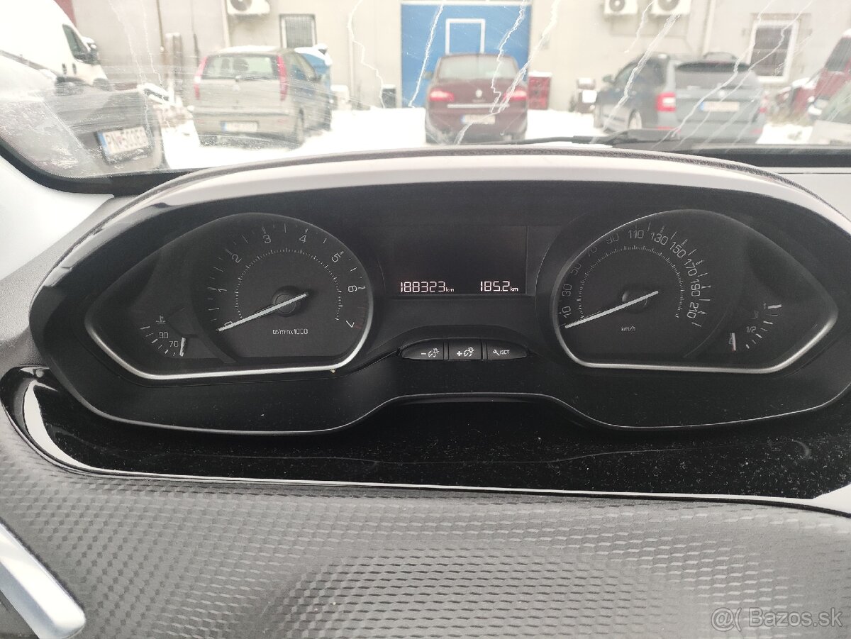 Peugeot 2008 - 2018 - 6