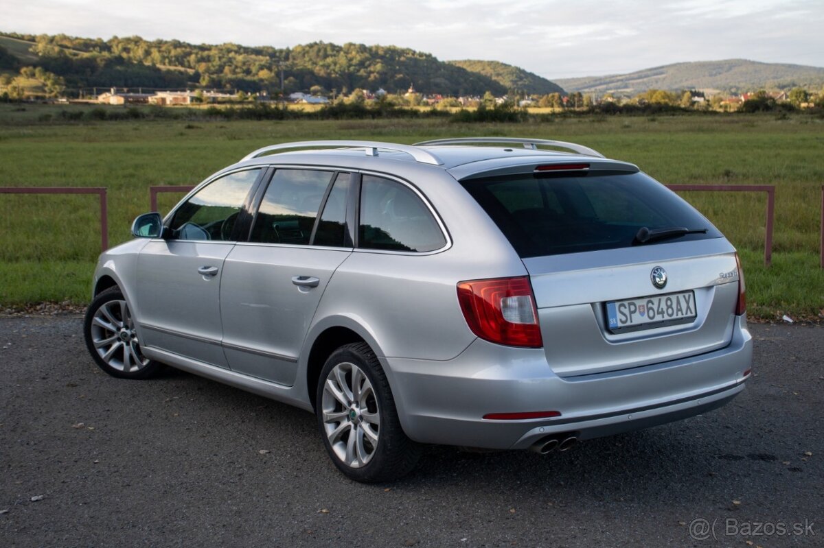 Škoda Superb Combi 2,0 TDI-125 kw Elegance 4X4 - 6