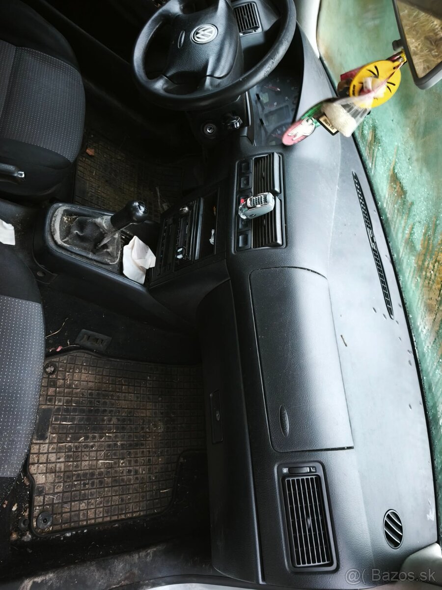 Predám Volkswagen golf IV variant - 6