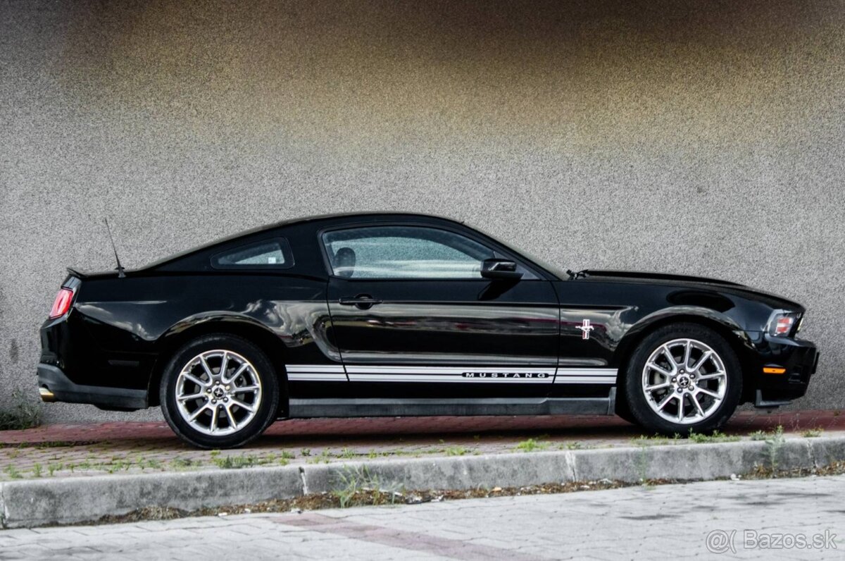 Ford Mustang 4.0L V6 - 6