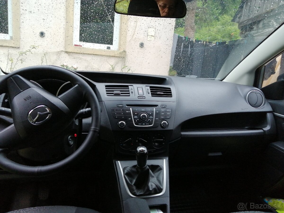 Mazda 5 - 6