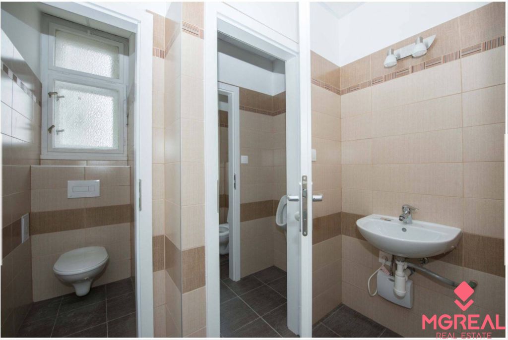 Prenájom kancelárie 24,79 m² na Nám. SNP, Staré Mesto – pohled 6