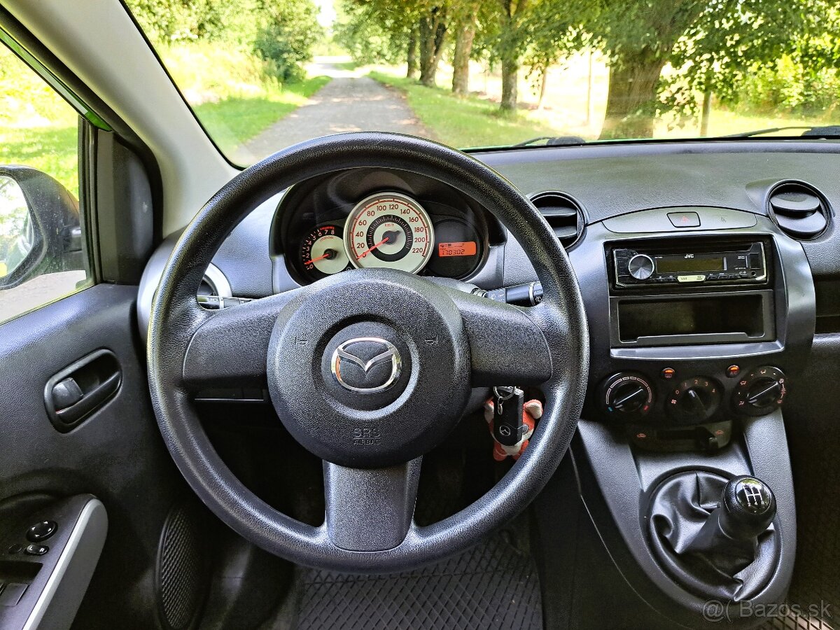 Mazda 2 1.3i 55kw,r.v.2010,po STK - 6