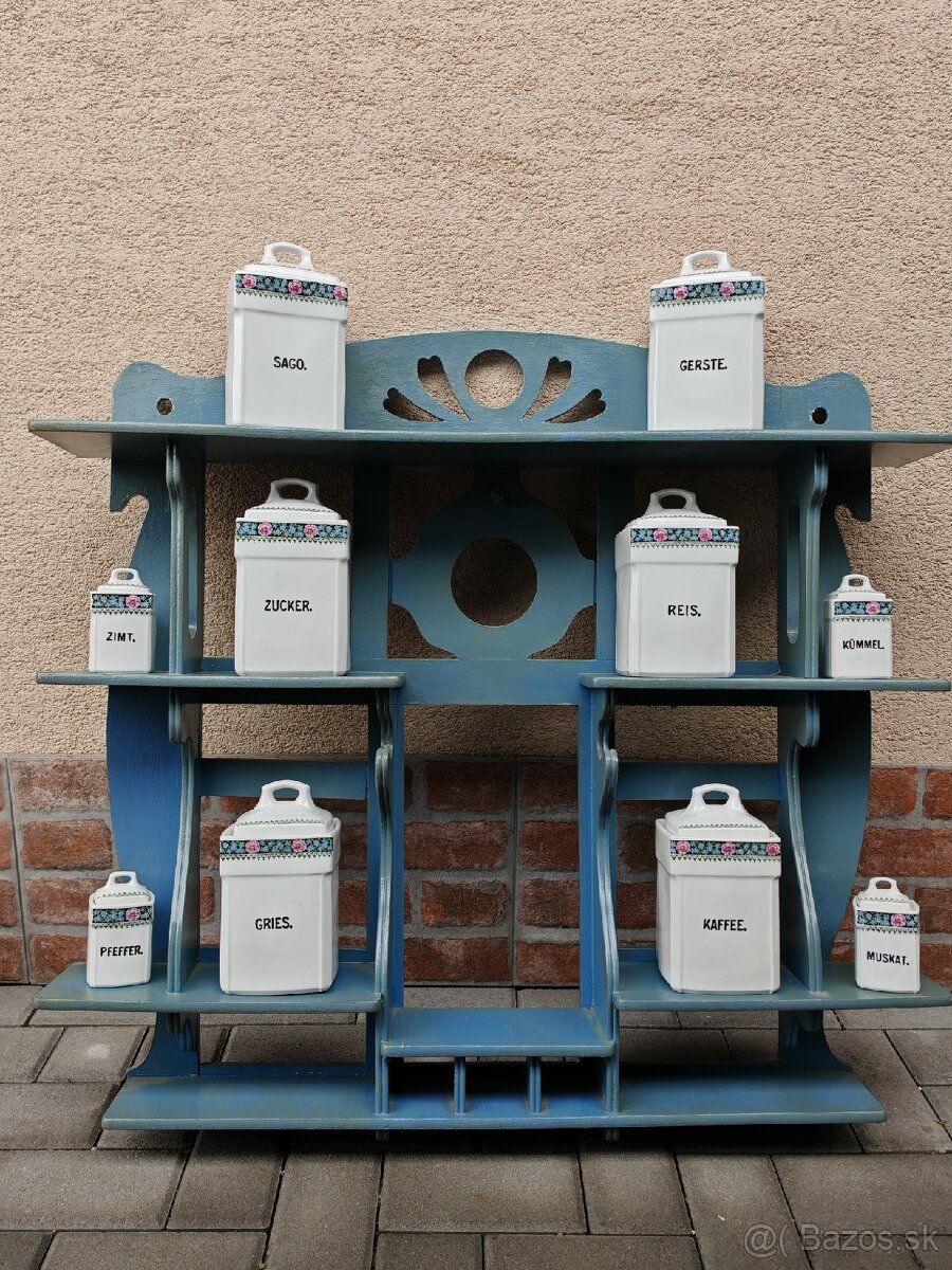 Koreničky v poličke - 6