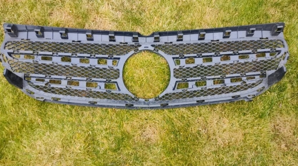 Mercedes B W246 2014 - 2018 - predna maska - 6