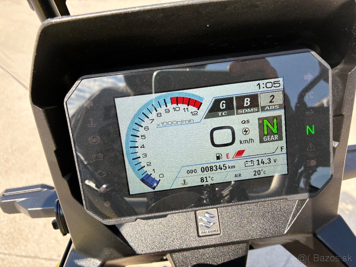 Suzuki Vstrom 800 DE - 6