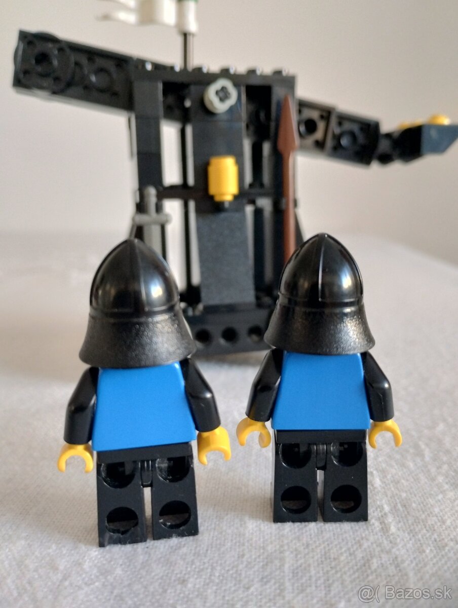 LEGO Castle 6030 Catapult - 6