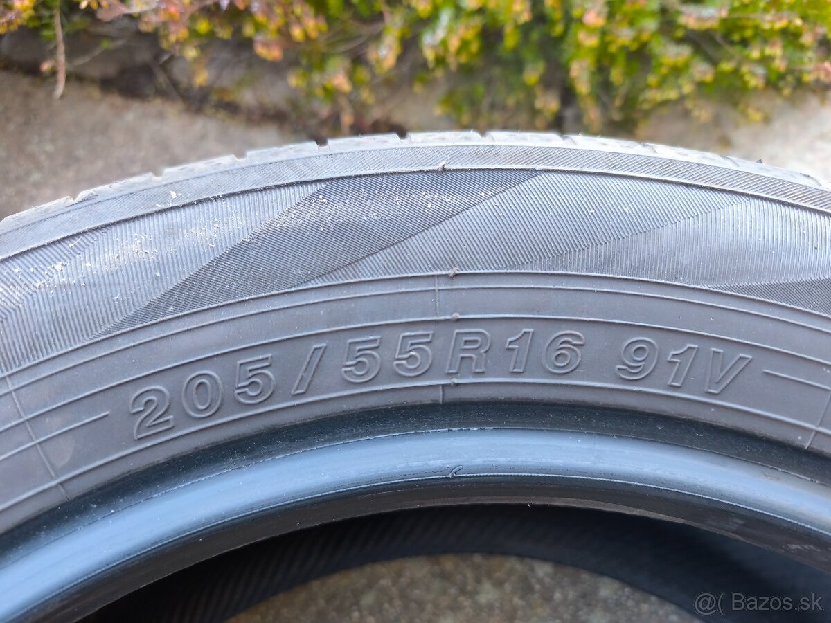 Yokohama BluEarth 205/55 R16 - 6