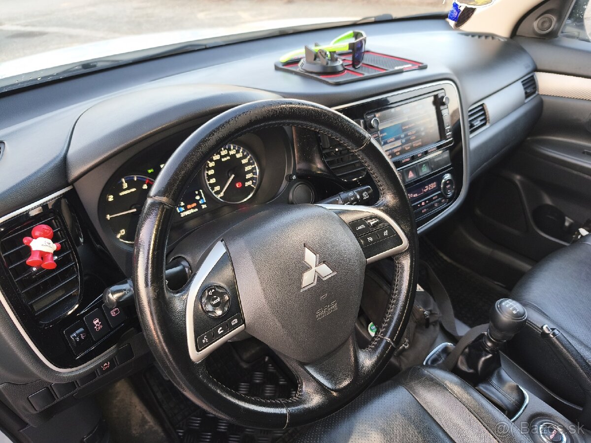 Predám Mitsubishi Outlander III - 6