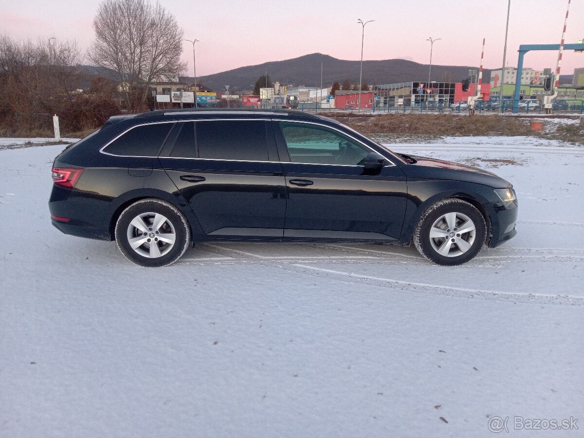 Škoda Superb Combi 2.0 TDI 110kw DSG Ambition - 6