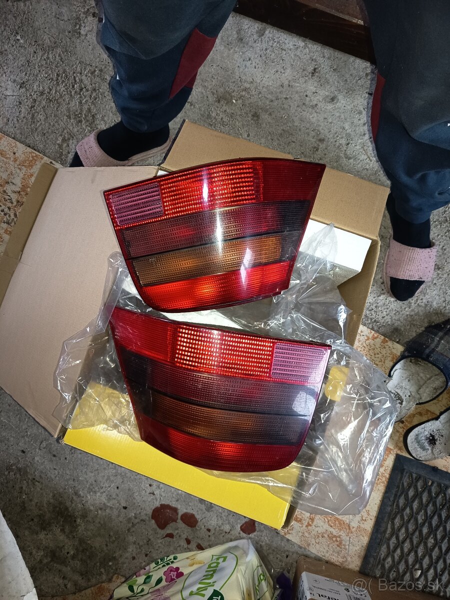 Zadné svetlá golf4 - 6