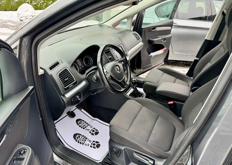 Volkswagen Sharan 7 miestne 2. TDI Technology Highline - 6