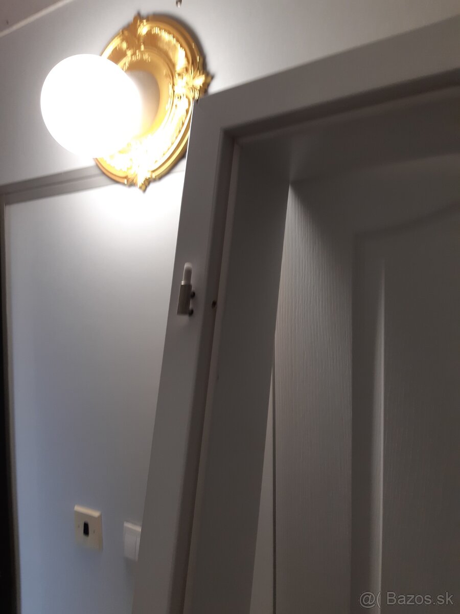 Biela obložková zárubňa 80 Pravá - 6