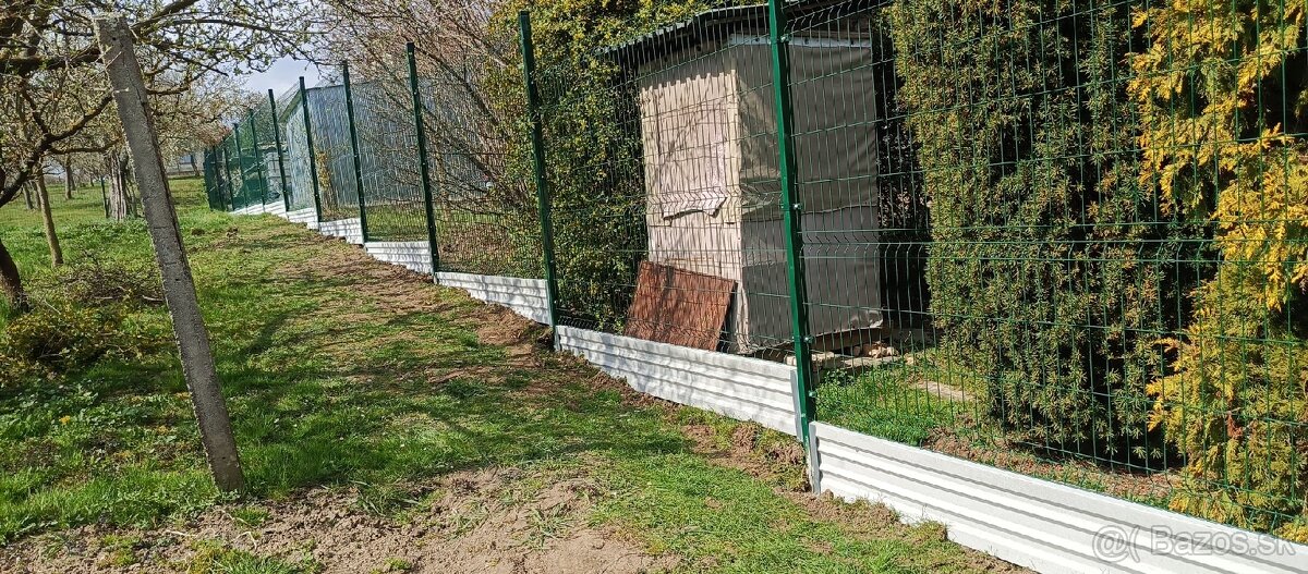 Montáž oplotenia... - 6