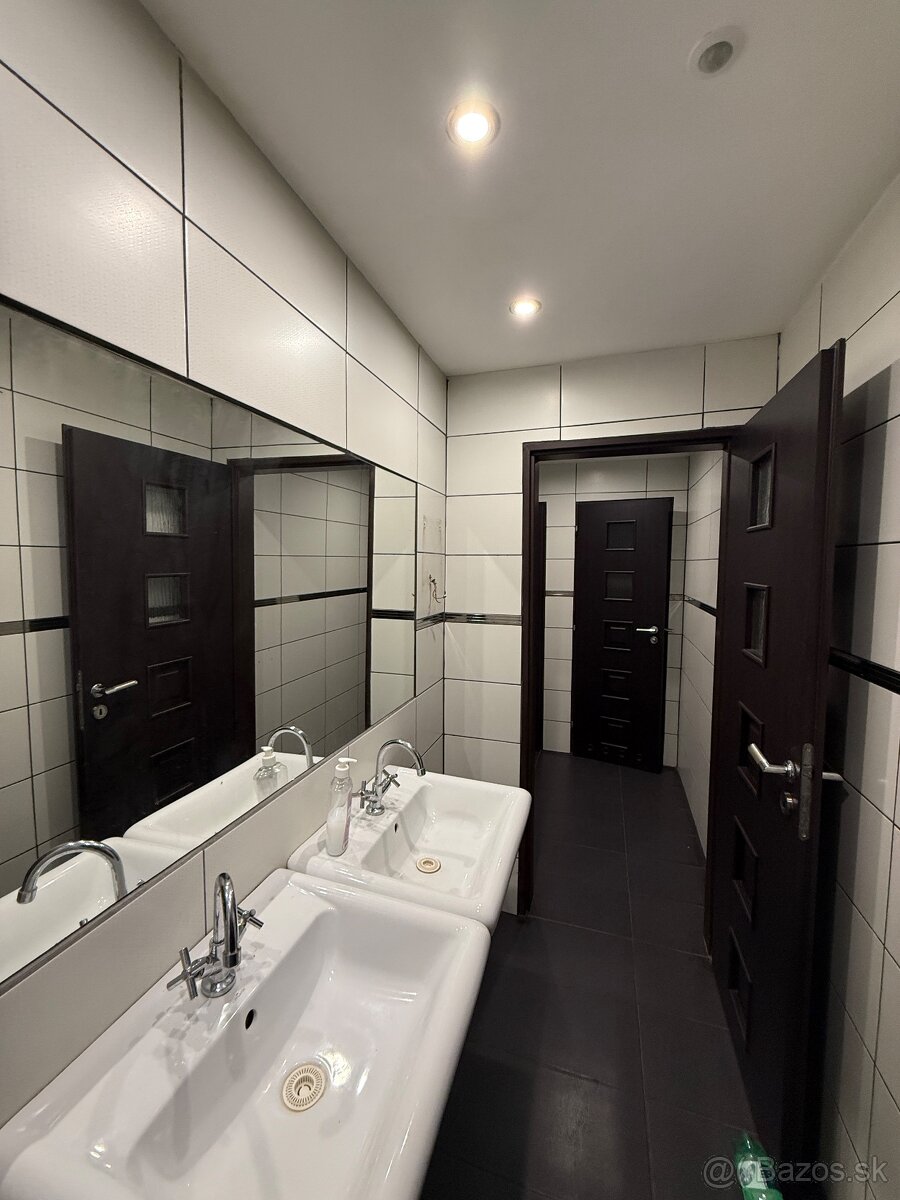 Na prenájom obchodný priestor 400m2 – voľný ihneď - 6