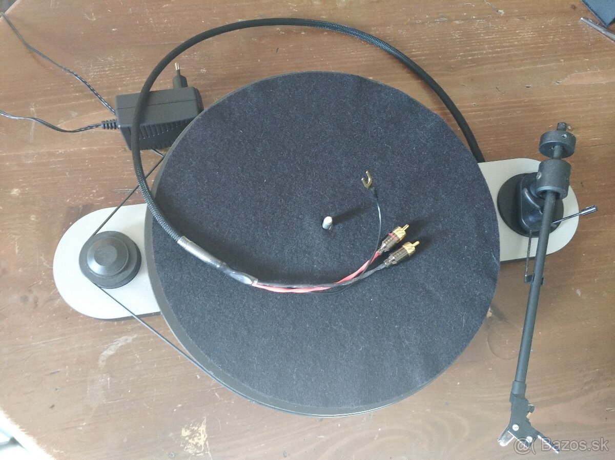 Pro Ject Elemental gramofon - 6