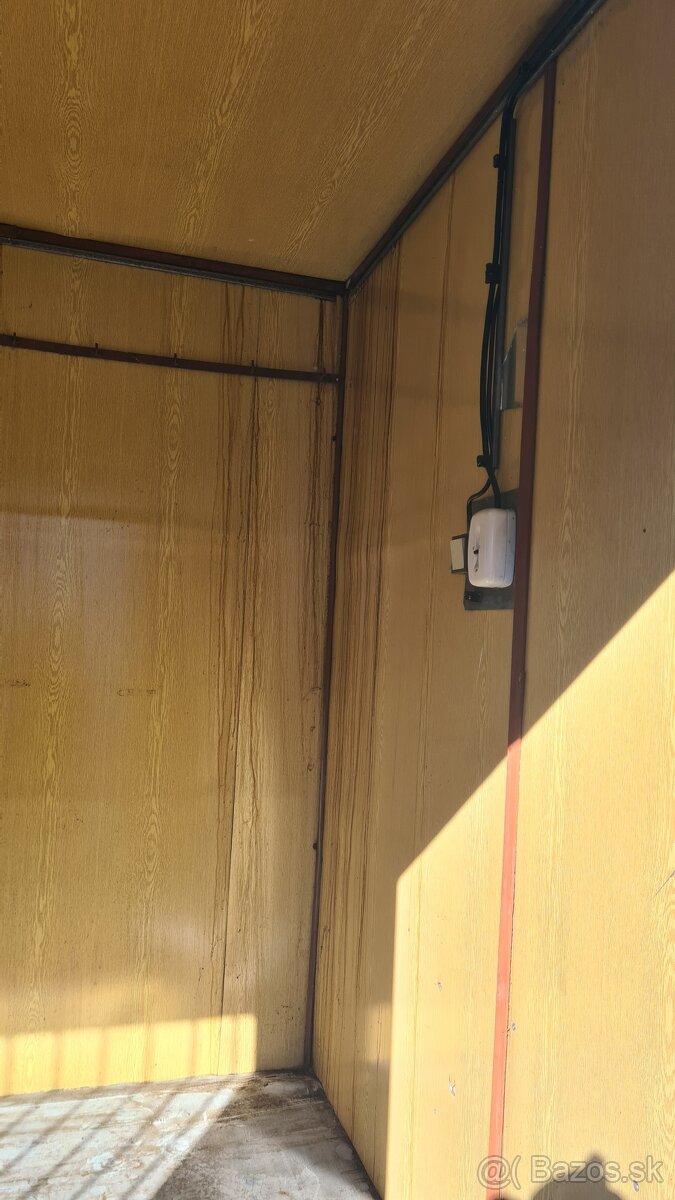 Predáme staršiu maringotku v zachovalom stave - 6