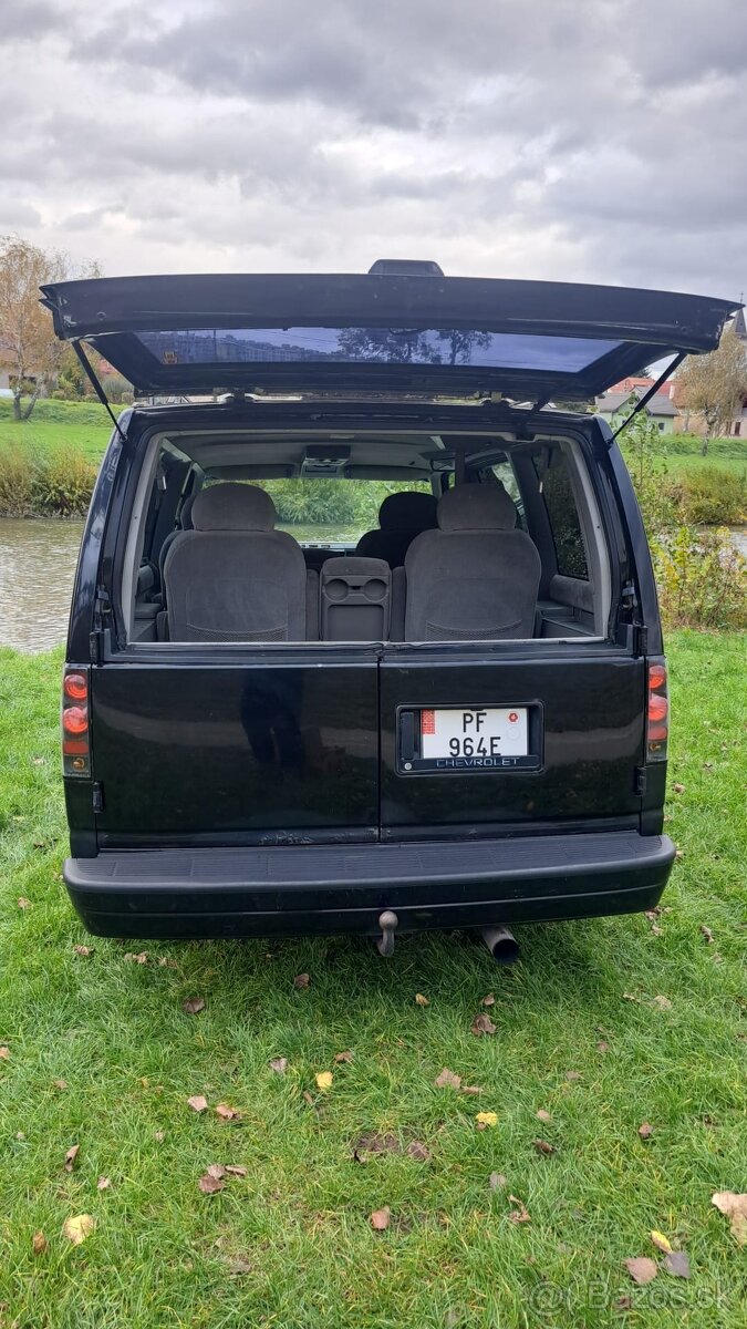 Predam jedinecny Chevrolet Astro 4x4 - 6