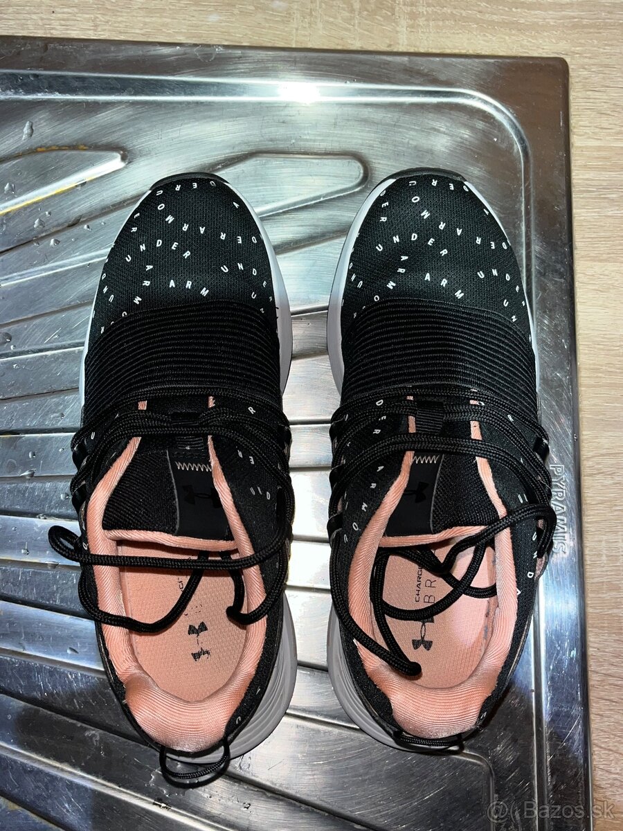 Predám dievčenské tenisky Under Armour - 6