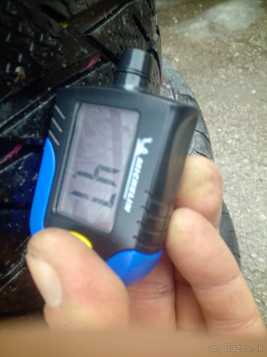 sada 195/60 R15 zimné pneumatiky 4108 - 6