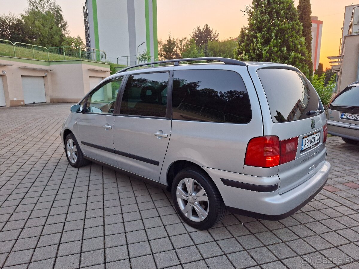 Seat Alhambra 2.0 TDI COMFORLINE Facelift V.2009 - 6