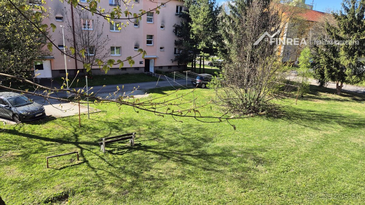 Rent an apartment in Martin - 6