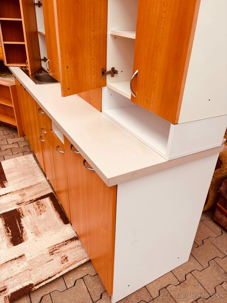 Kuchynská linka drez ,3 m - 6