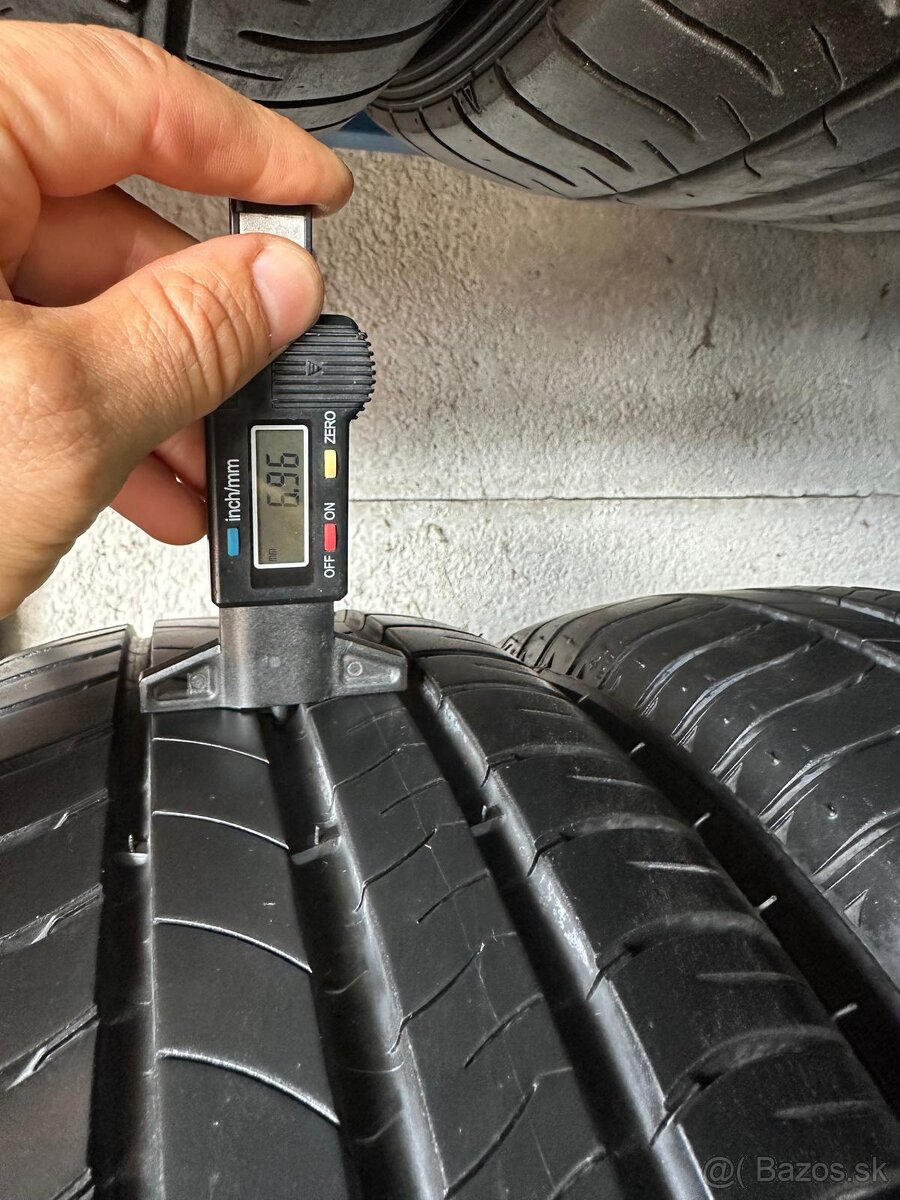 Michelin 195/65R15 - 6