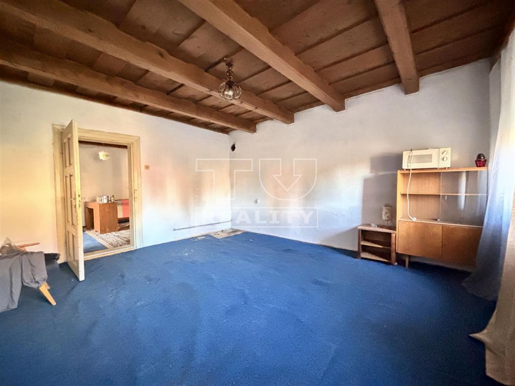 Na predaj starší dom Ludanice - 6