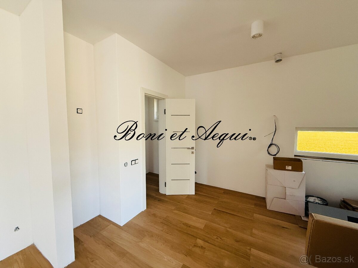 5 izbový RD na 1313 m2 pozemku blízko Piešťan - 6