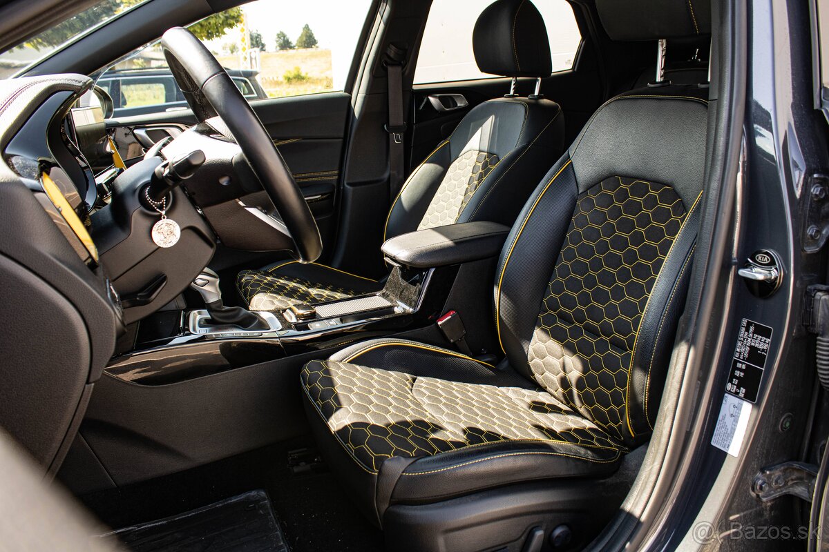 Kia XCeed 1.5 T-GDi Platinum A/T - 6