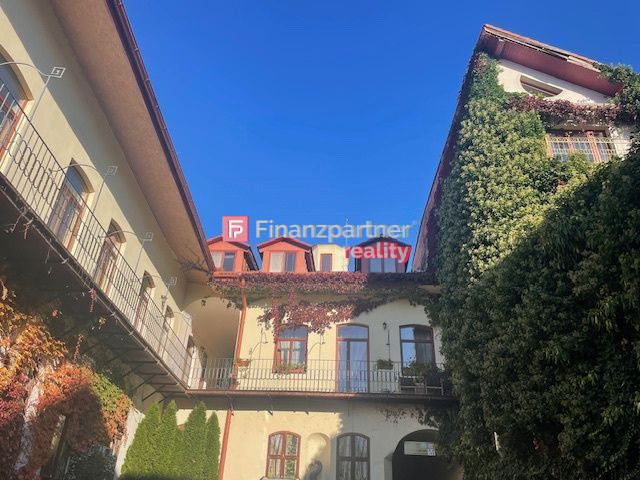 Pod konkatedrálou v pešej zóne klimatizovaný 2izb podkrovný - 6