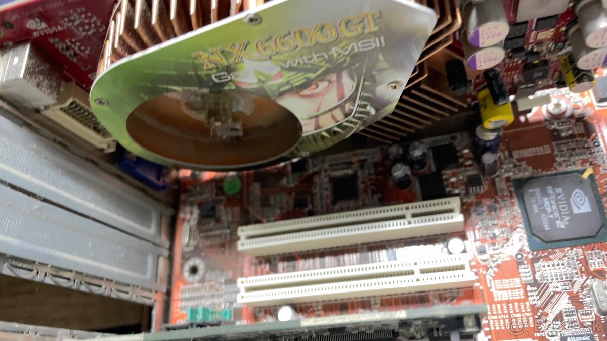 Starší PC AMD Athlon – DDR2 – funkčný / na diely - 6