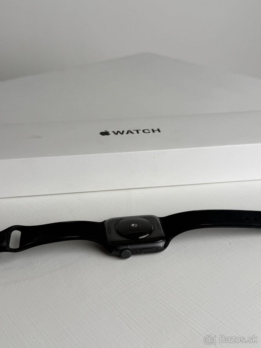 Apple Watch SE 2gn. 44mm - 6