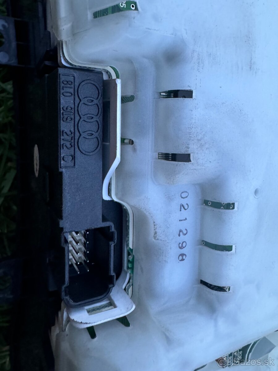 Budíky Audi a4 b5 1.8 T - 6