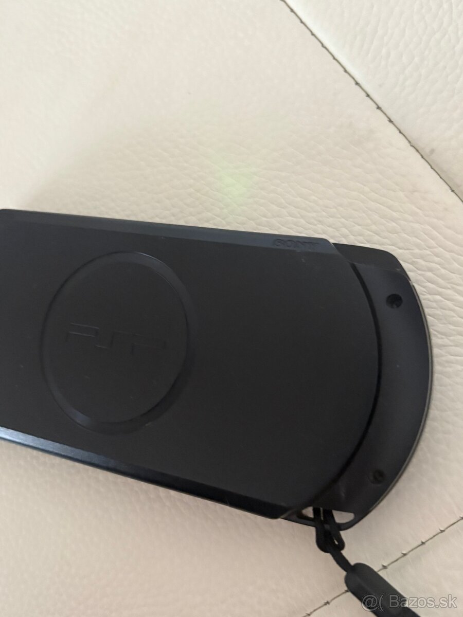 Playstation Portable 1004-E + 14 Hier - 6