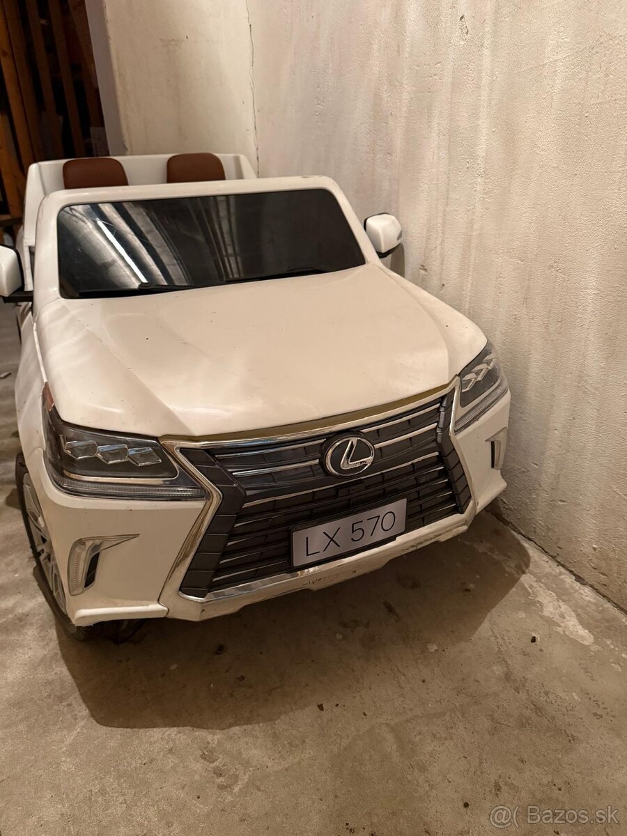 Lexus LX570 - 6