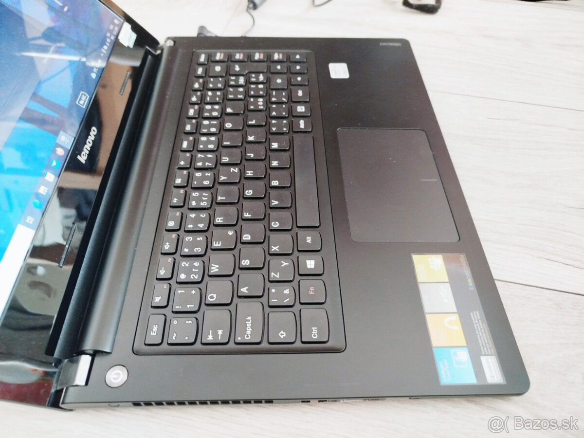 notebook Lenovo S400u - 14", Core i3, 4GB RAM, SSD, W10 - 6