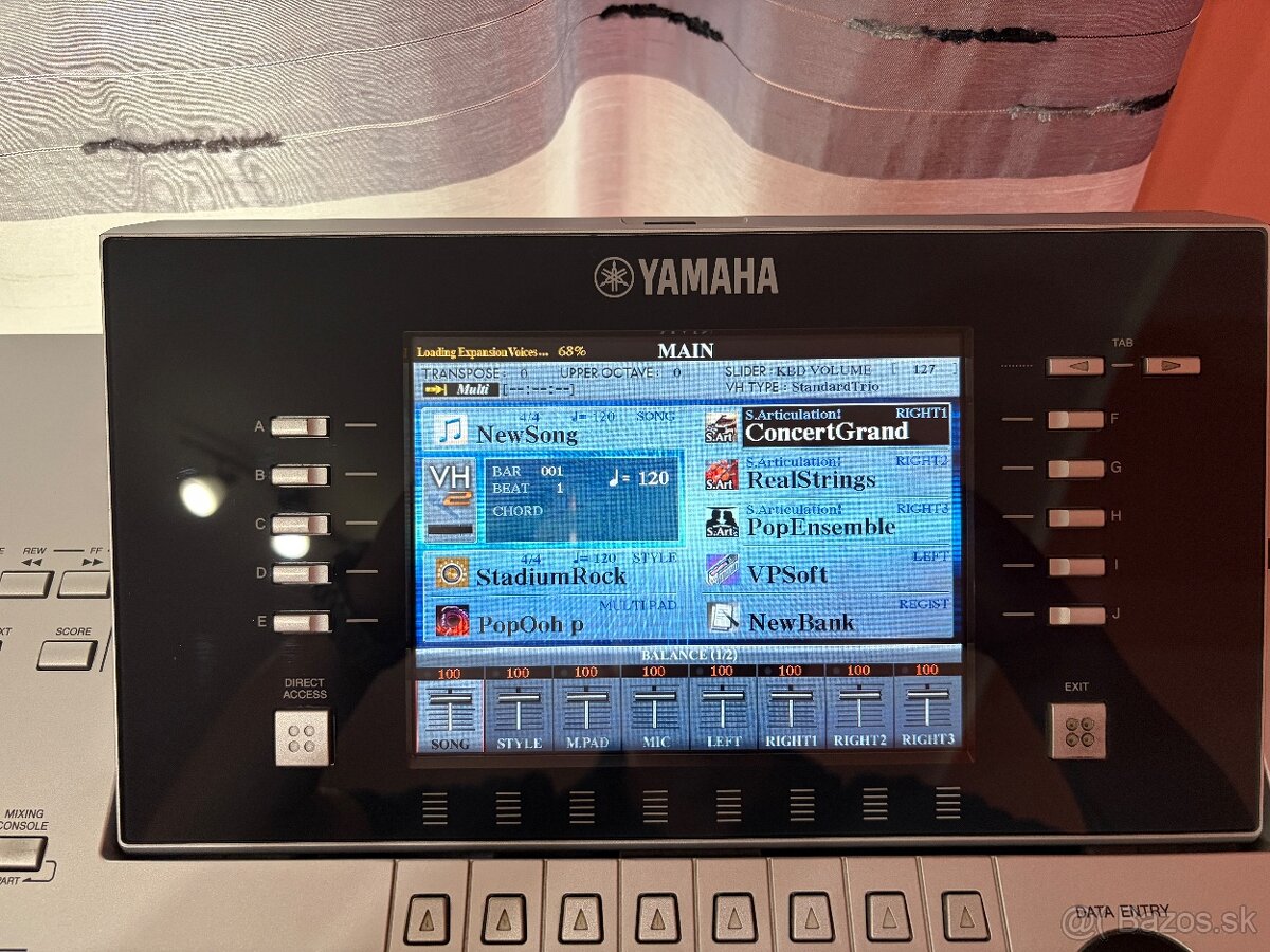 Yamaha Tyros 4 - 6