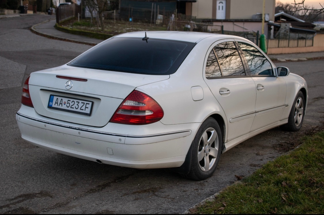 Mercedes-Benz E 320 Benzín 4x4 LPG - 6