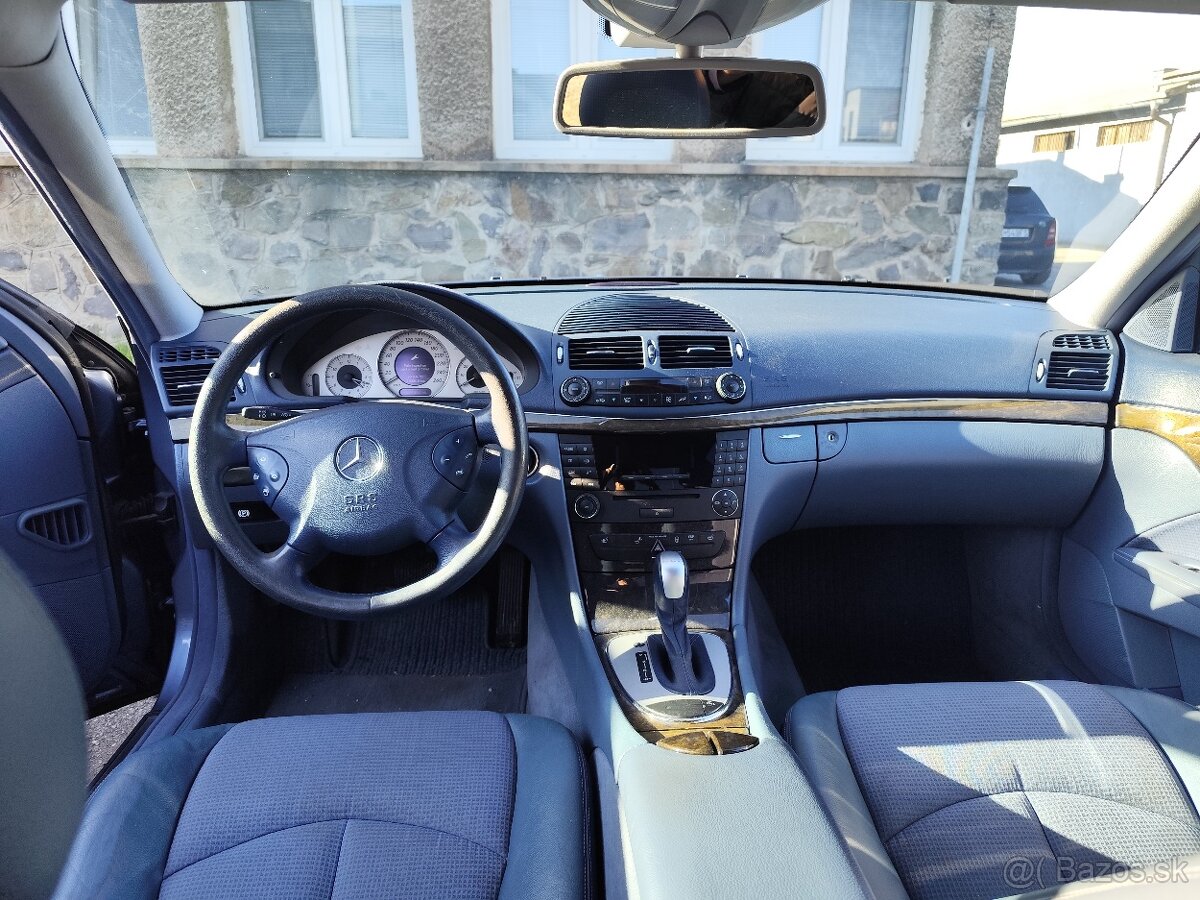 Mercedes E320i 4matic - 6