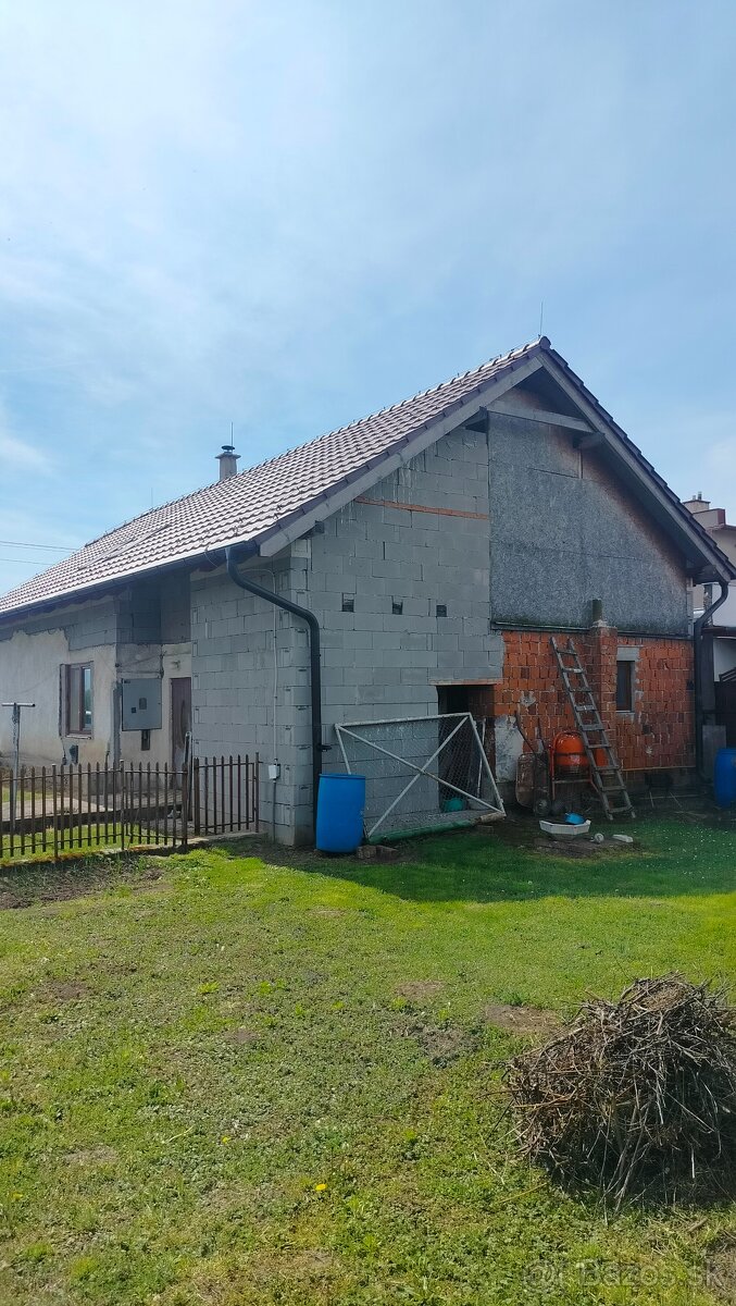 Predám starší rodinný dom s prístavbou – 646 m² pozemok - 6