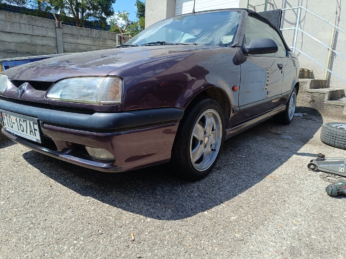 Predám Renault 19 Cabrio - 6
