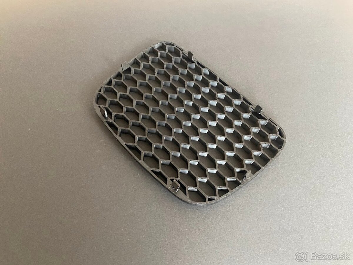 Seat Leon MK1 Topsport stredná dolná mriežka nárazníku - 6