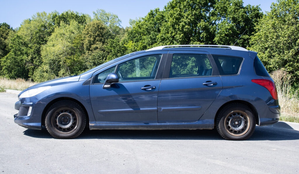 Peugeot 308 SW 1.6 HDi (2008) - 6