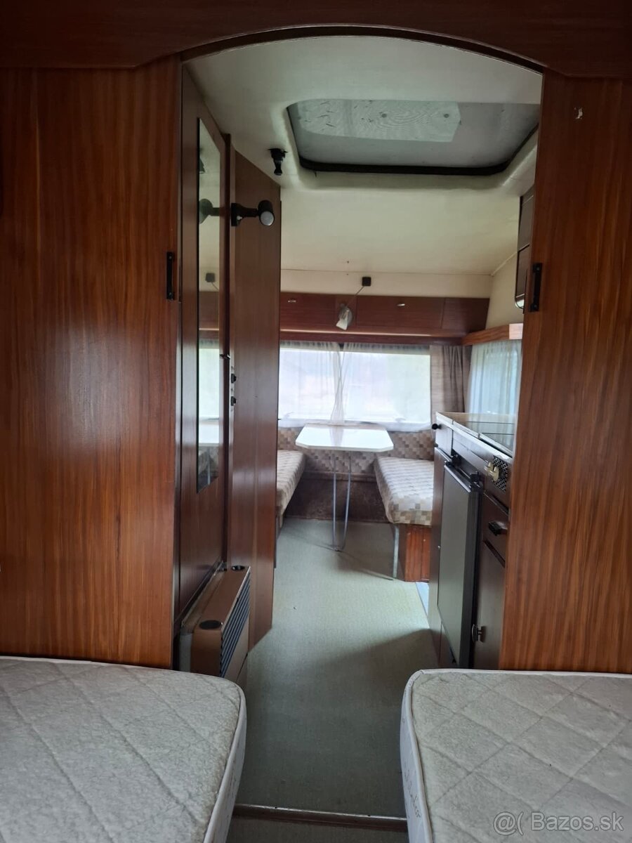 Hymer Eriba 550 + nadstrecha - 6