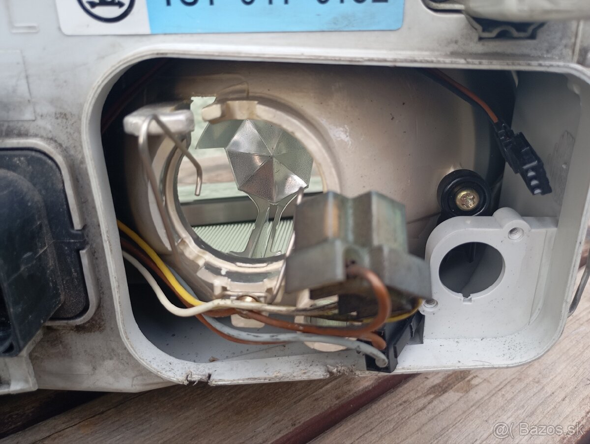 Škoda Octavia I predné svetlomety - 6