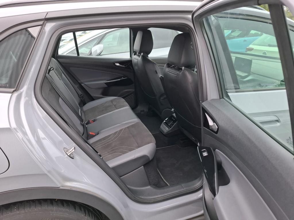 Volkswagen ID.4 pro performance - 6