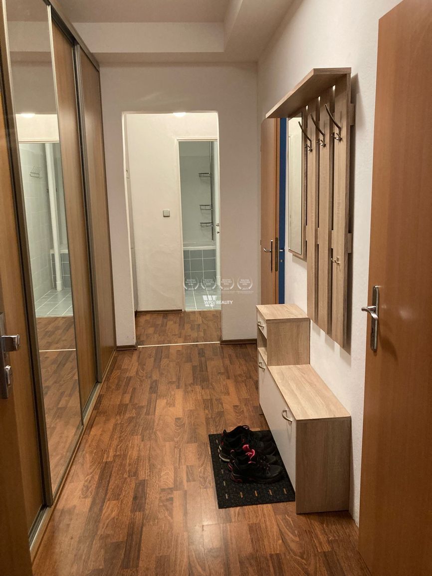 Na prenájom zrekonštruovaný, zariadený 2-izbový byt v tichej - 6